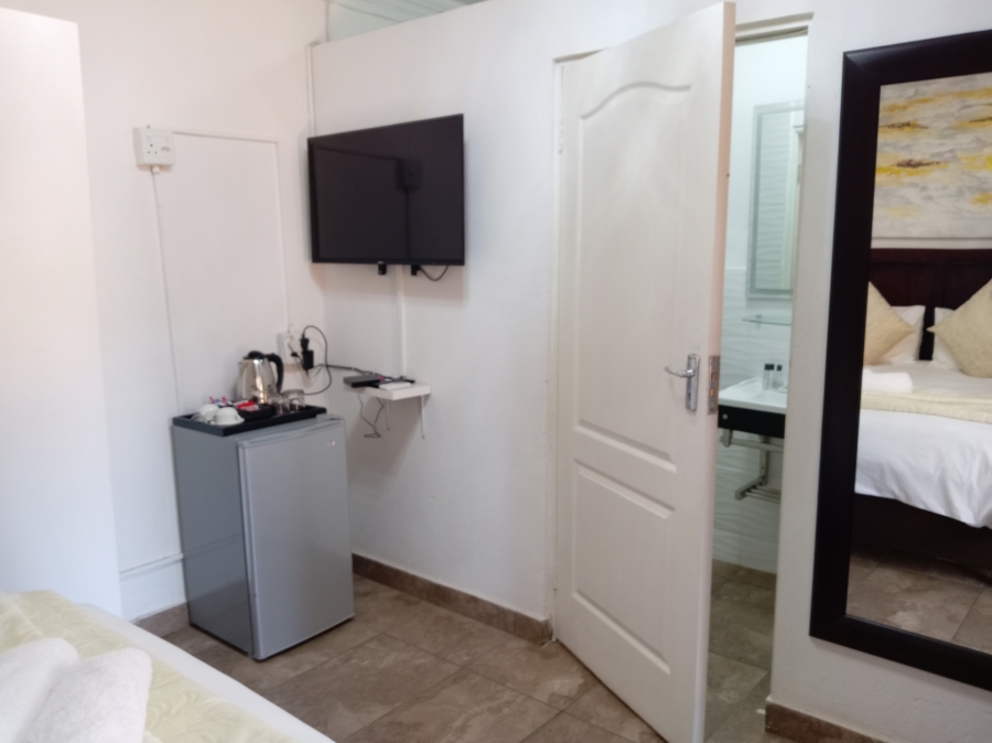 11 Bedroom Property for Sale in De Wildt North West